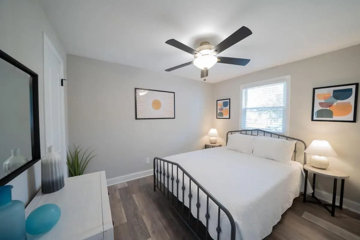 Ov Mosaic Suites - Serene North Camellia Acres 0*,  USA